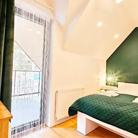 Izerskie Premium - Zrodlo Izery - Strefa Saun & Family Przy Gondoli Lejlighed *