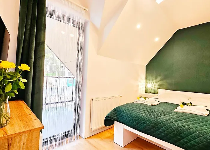 Izerskie Premium - Zrodlo Izery - Strefa Saun & Family Przy Gondoli Апартаменты *